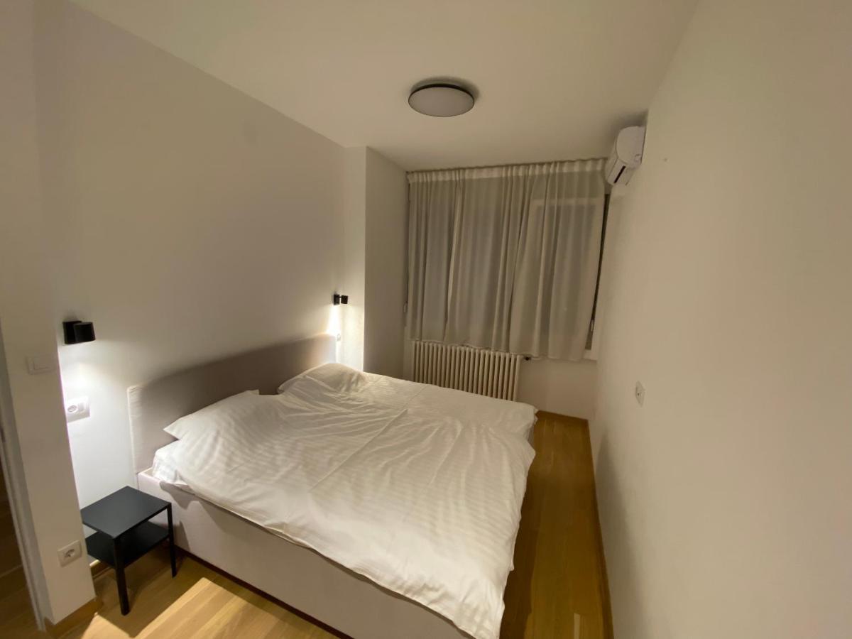 Apartamento Brand New Flat Near Tesla Museum Belgrado Exterior foto